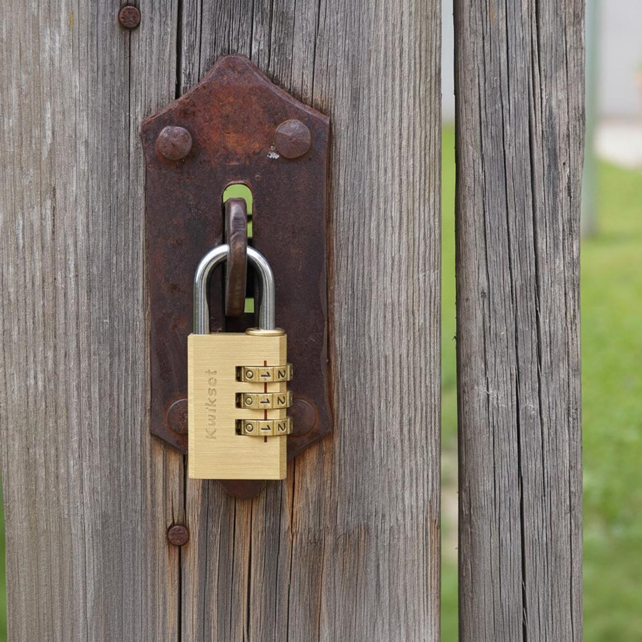Kwikset 1-1/8" Brass Combination Padlock with 1" Shackle