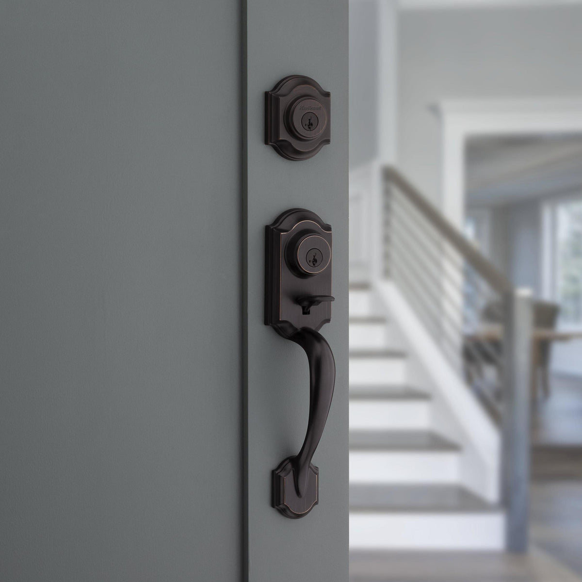 Montara / Juno Two Point Locking Handleset - Venetian Bronze