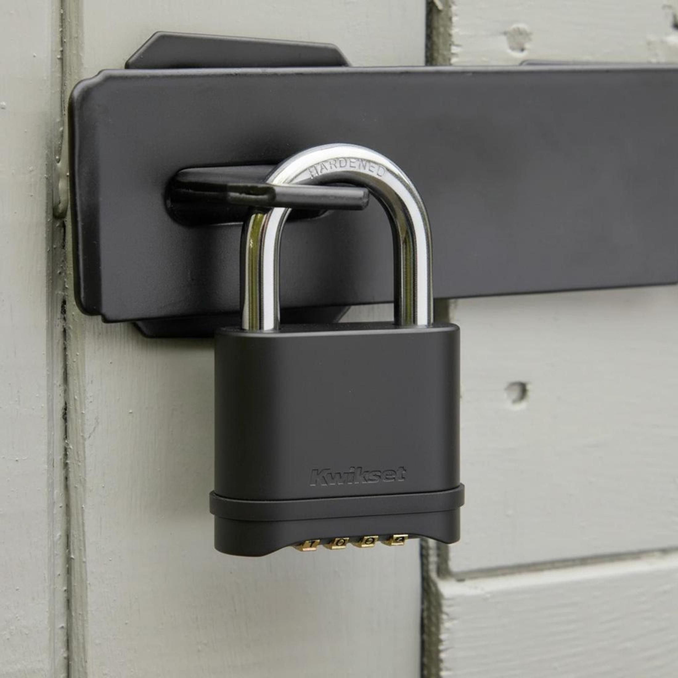 Kwikset 2" Zinc Combination Padlock with 1" Shackle, Black