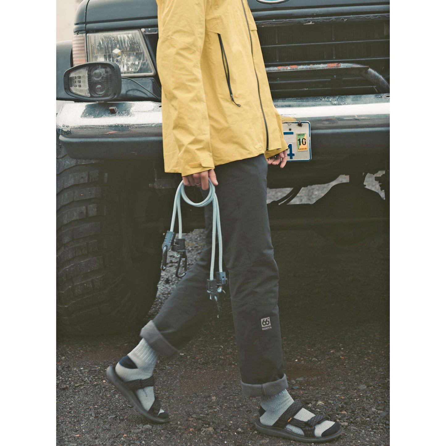 V3318 40" Adjustable Bungee - Black