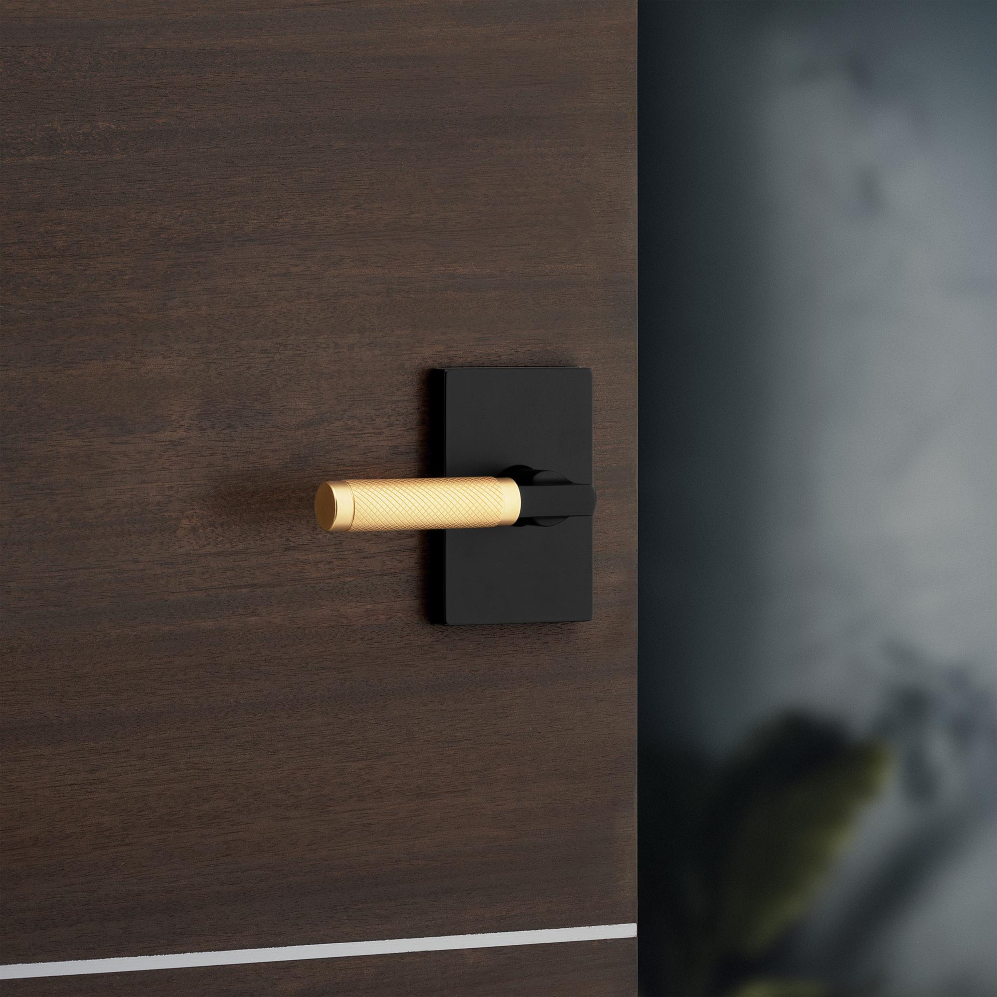 720PVL RCT 514/4 6AL RCS Prava Passage - Matte Black with Satin Brass